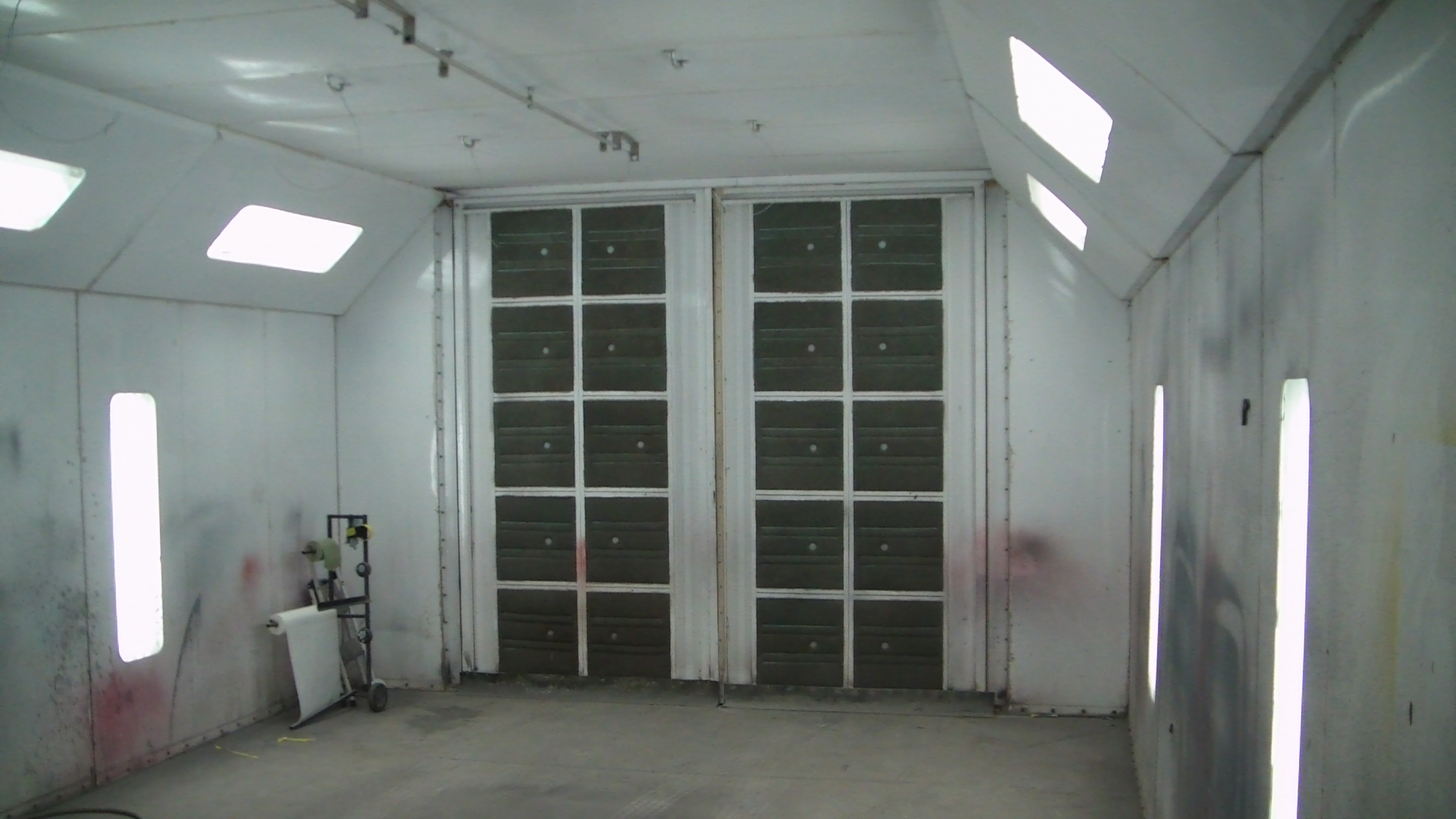 paintbooth.jpg